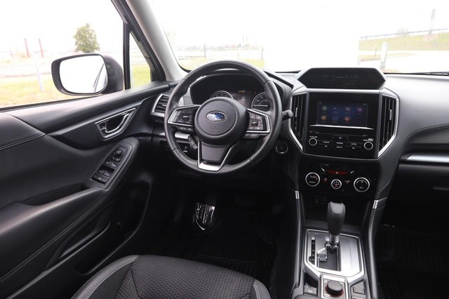 Subaru Forester Vehicle Image 24