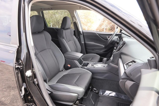 Subaru Forester Vehicle Image 28