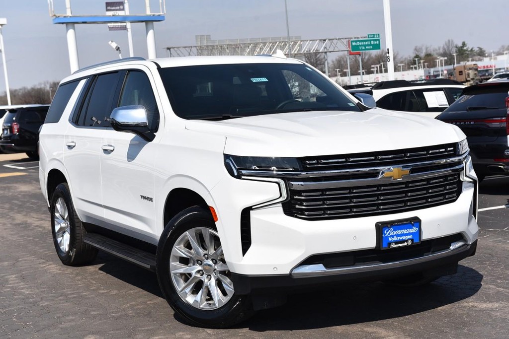 Chevrolet Tahoe Vehicle Full-screen Gallery Image 2