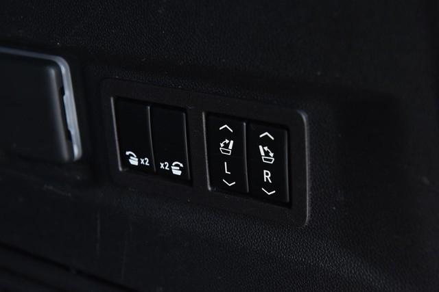 Chevrolet Tahoe Vehicle Image 26