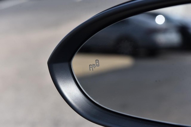 Volkswagen Jetta Vehicle Image 10