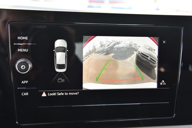 Volkswagen Jetta Vehicle Image 13