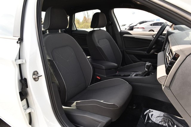 Volkswagen Jetta Vehicle Image 20