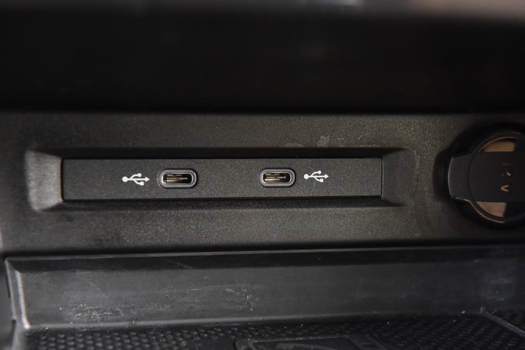 Volkswagen Tiguan Vehicle Full-screen Gallery Image 15