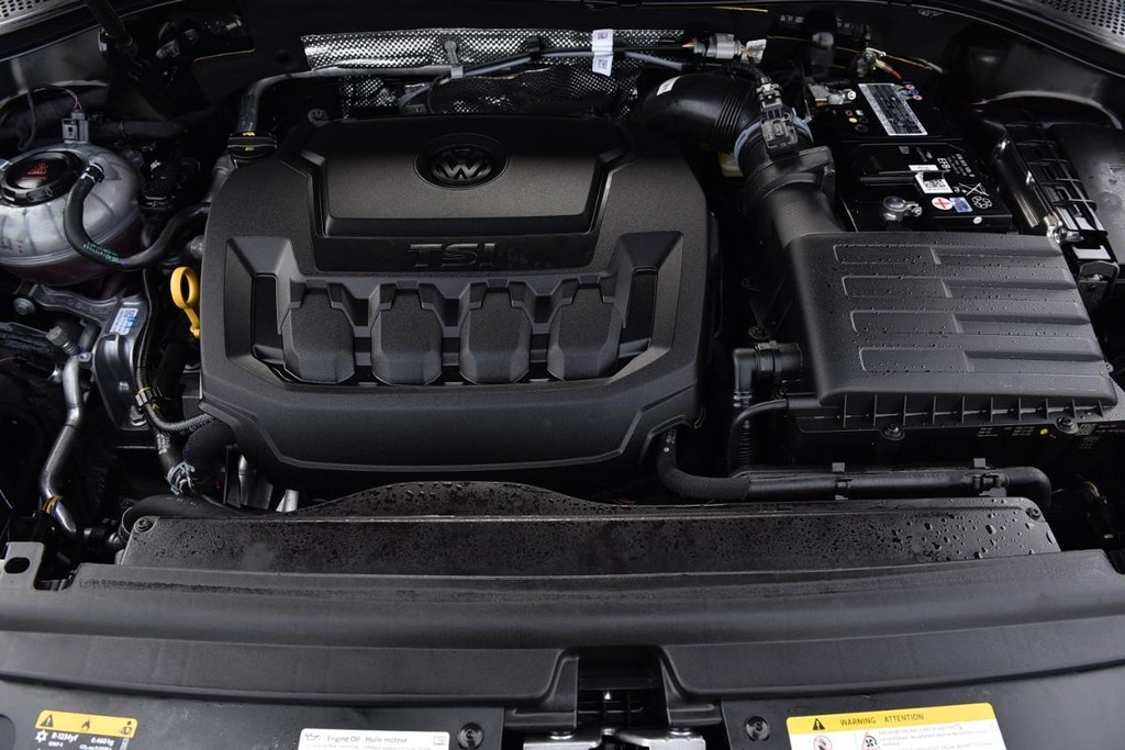 Volkswagen Tiguan Vehicle Full-screen Gallery Image 26