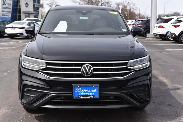 Volkswagen Tiguan Vehicle Image 04