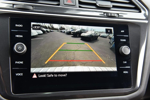 Volkswagen Tiguan Vehicle Image 12