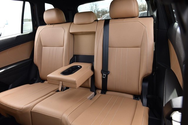 Volkswagen Tiguan Vehicle Image 21