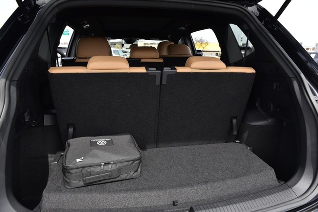 Volkswagen Tiguan Vehicle Image 25