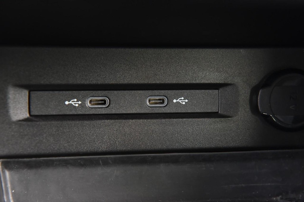 Volkswagen Taos Vehicle Full-screen Gallery Image 15