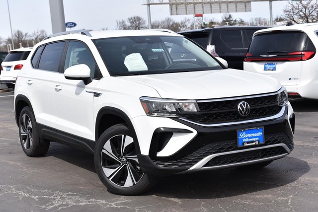 Volkswagen Taos Vehicle Image 02