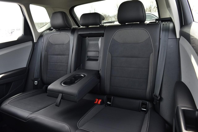 Volkswagen Taos Vehicle Image 21