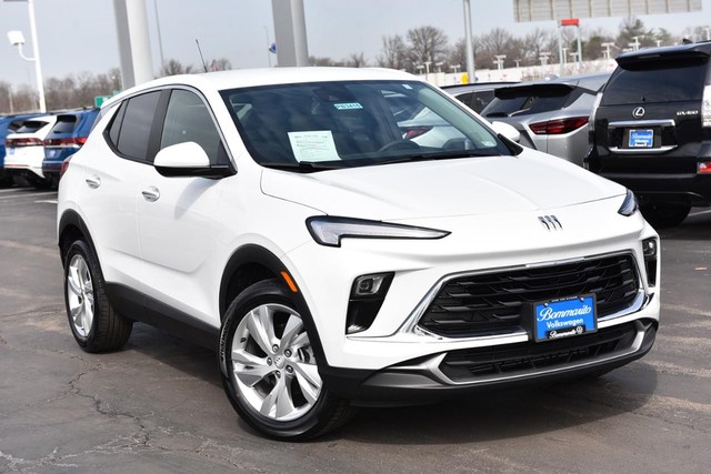 Buick Encore GX Vehicle Image 02