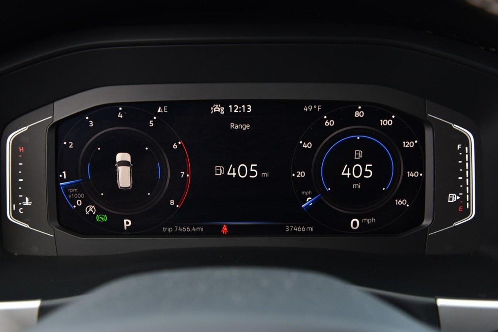 Volkswagen Atlas Vehicle Full-screen Gallery Image 12