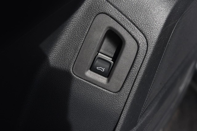 Volkswagen Atlas Vehicle Image 09