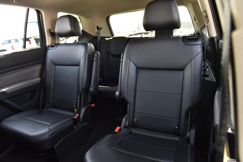 Volkswagen Atlas Vehicle Full-screen Gallery Image 22