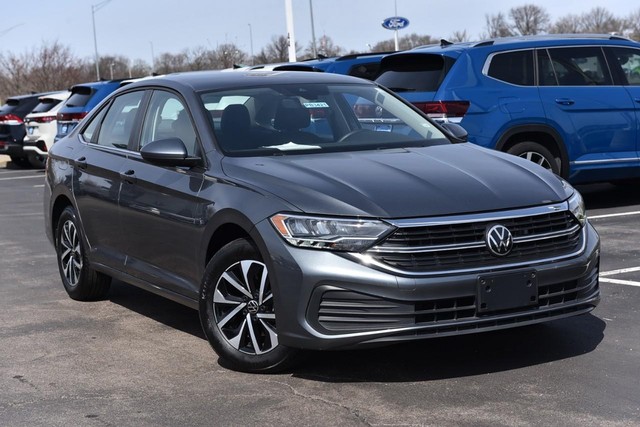 Volkswagen Jetta Vehicle Image 02