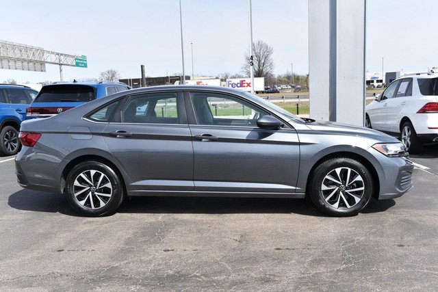 Volkswagen Jetta Vehicle Image 05