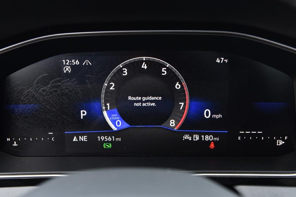 Volkswagen Jetta Vehicle Full-screen Gallery Image 12