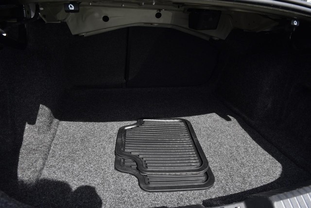 Volkswagen Jetta Vehicle Image 24