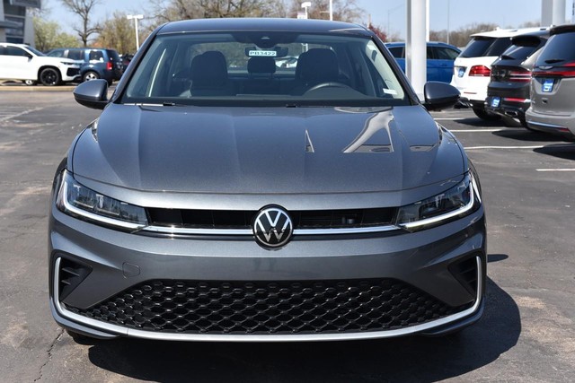 Volkswagen Jetta Vehicle Image 04