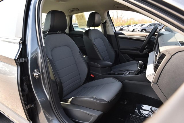 Volkswagen Jetta Vehicle Image 21