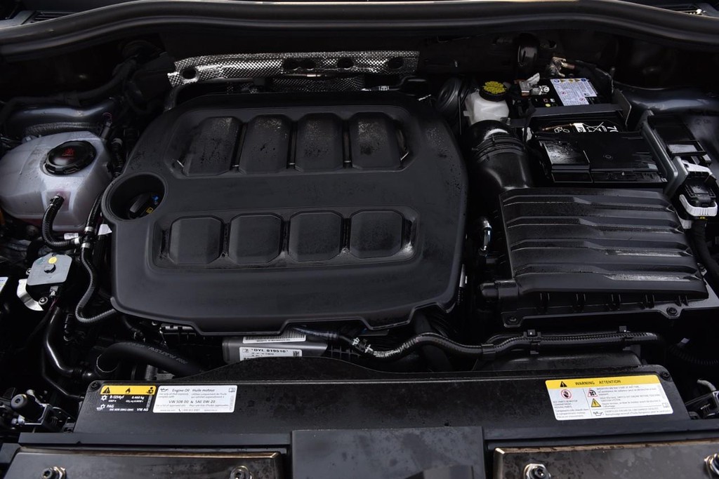 Volkswagen Tiguan Vehicle Full-screen Gallery Image 27