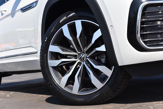 Volkswagen Atlas Cross Sport Vehicle Image 03