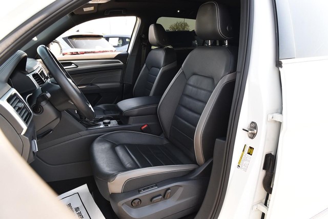Volkswagen Atlas Cross Sport Vehicle Image 19