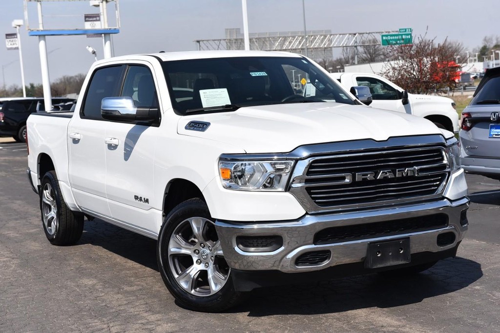Ram 1500 Vehicle Full-screen Gallery Image 2
