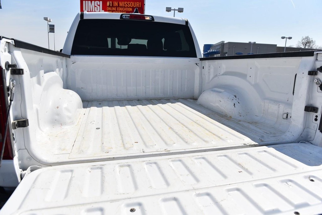 Ram 1500 Vehicle Full-screen Gallery Image 7