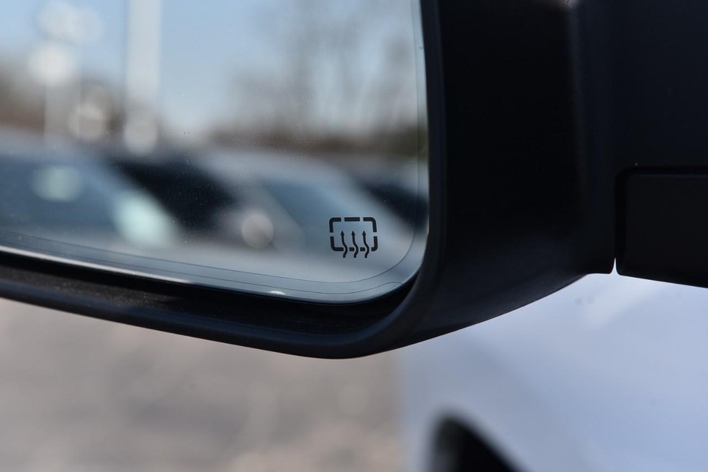 Ram 1500 Vehicle Full-screen Gallery Image 11