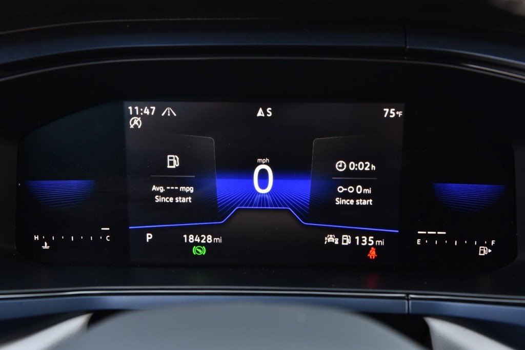 Volkswagen Taos Vehicle Full-screen Gallery Image 12