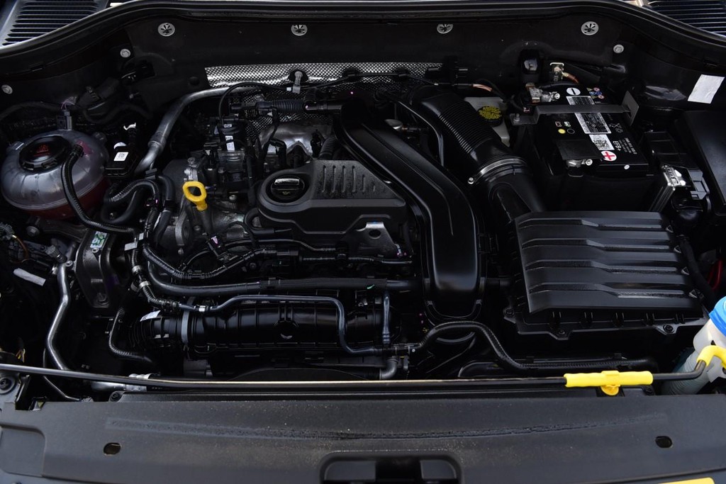 Volkswagen Taos Vehicle Full-screen Gallery Image 27