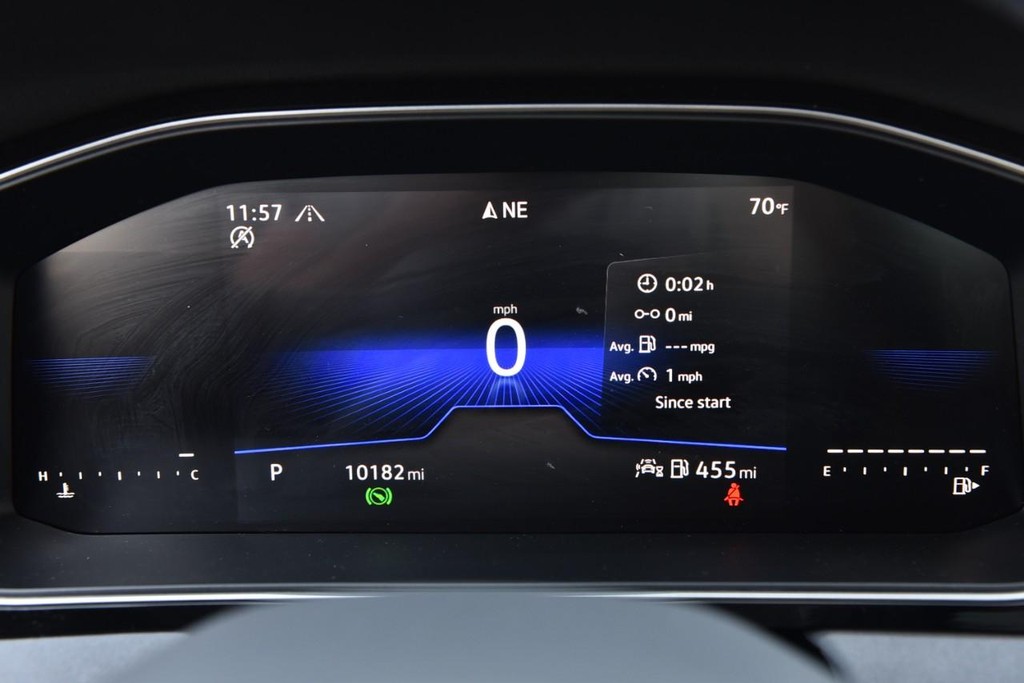 Volkswagen Jetta Vehicle Full-screen Gallery Image 12