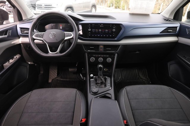 Volkswagen Taos Vehicle Image 21