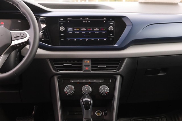 Volkswagen Taos Vehicle Image 24
