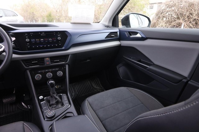 Volkswagen Taos Vehicle Image 25