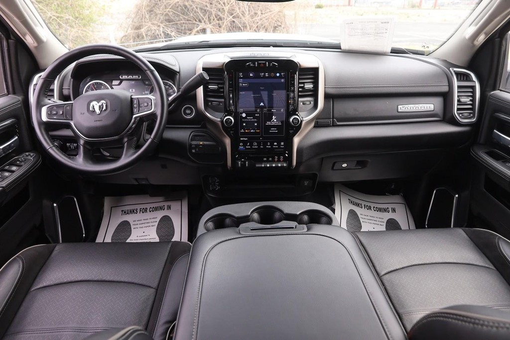 Ram 2500 Vehicle Full-screen Gallery Image 20