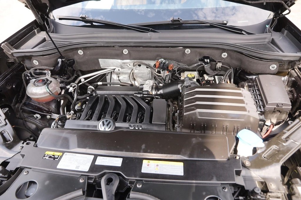 Volkswagen Atlas Cross Sport Vehicle Full-screen Gallery Image 31