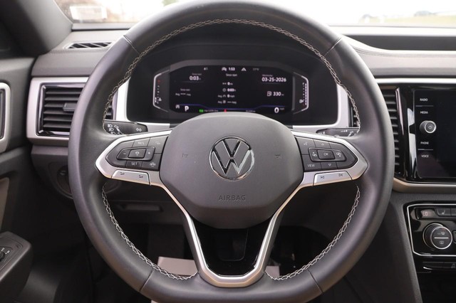 Volkswagen Atlas Cross Sport Vehicle Image 12