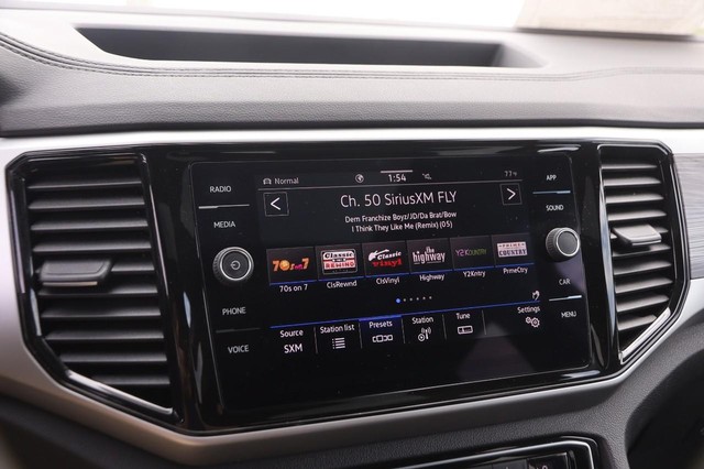 Volkswagen Atlas Cross Sport Vehicle Image 19