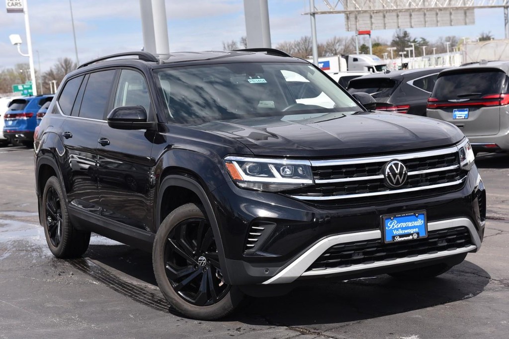 Volkswagen Atlas Vehicle Full-screen Gallery Image 2
