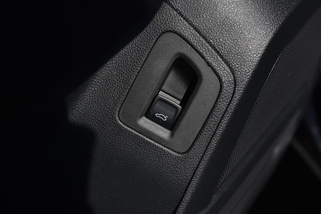 Volkswagen Atlas Vehicle Image 09