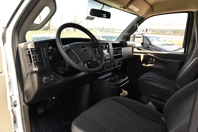 GMC Savana Cargo Van Vehicle Image 07