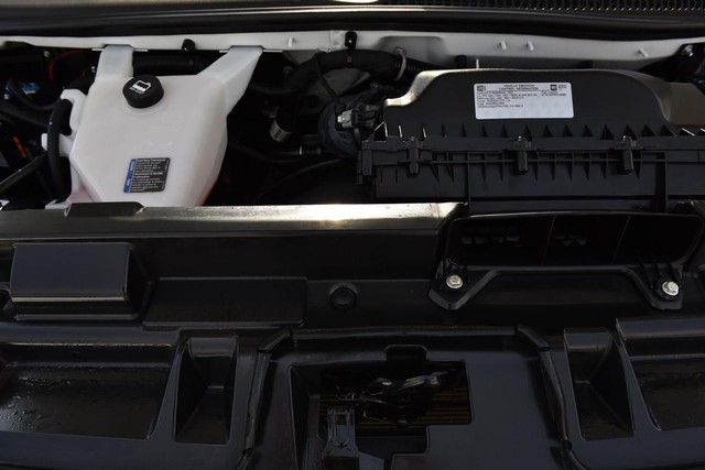 GMC Savana Cargo Van Vehicle Image 20