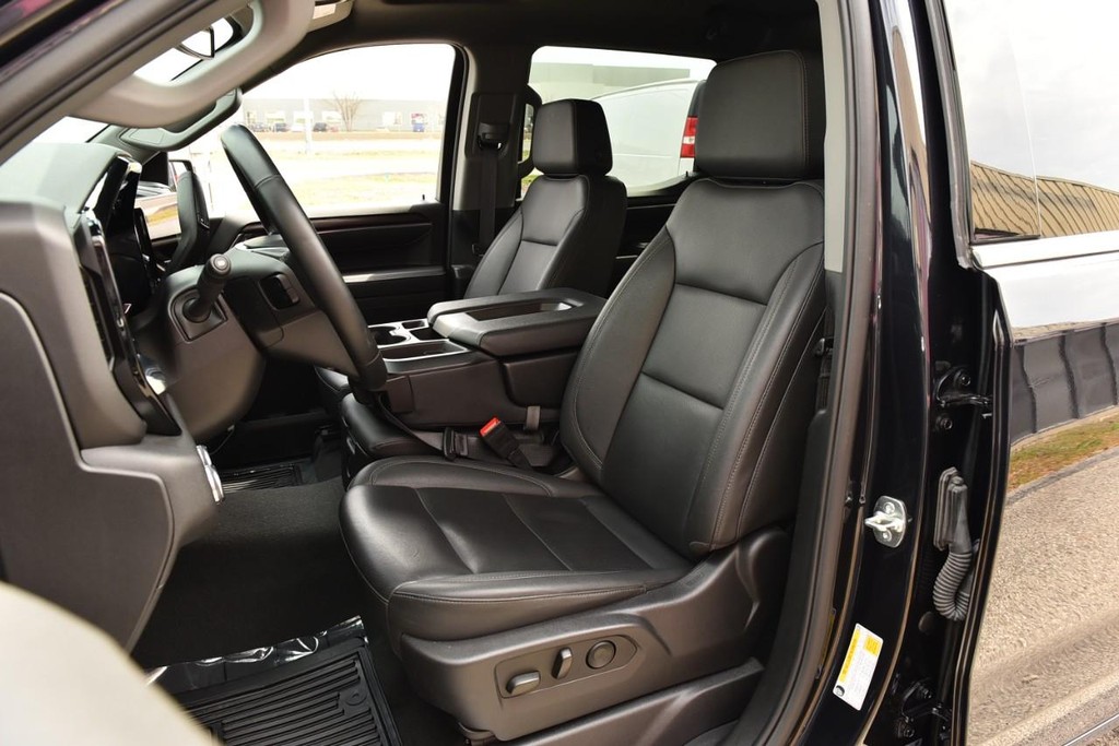 GMC Sierra 1500 Vehicle Full-screen Gallery Image 18