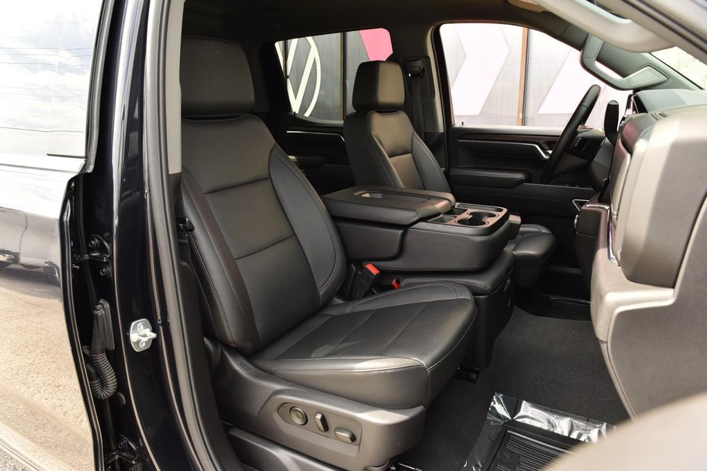 GMC Sierra 1500 Vehicle Full-screen Gallery Image 19