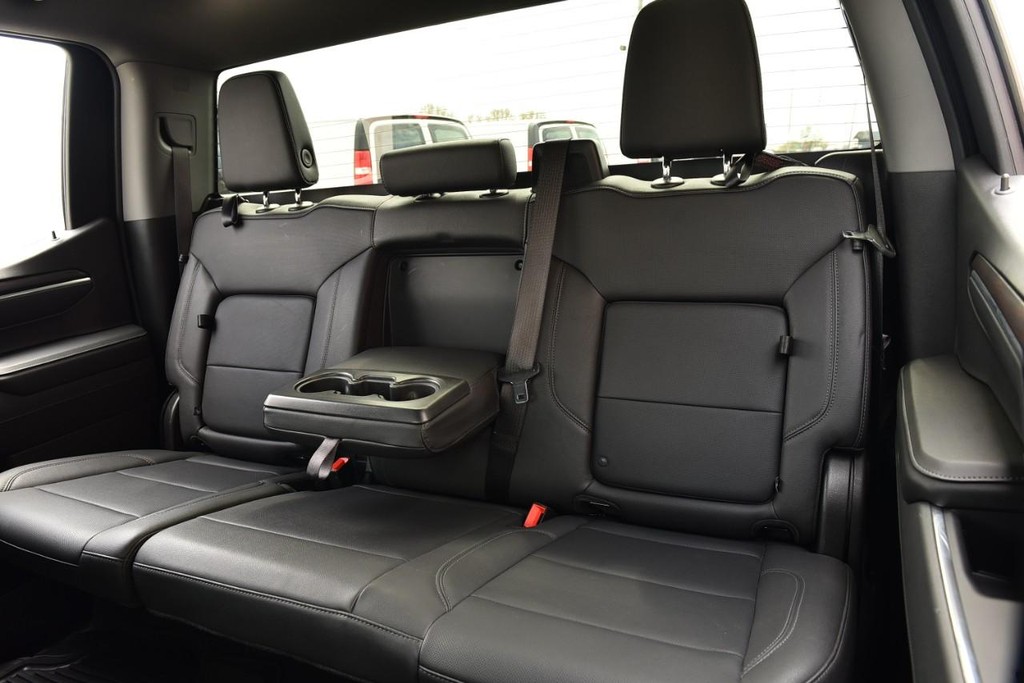 GMC Sierra 1500 Vehicle Full-screen Gallery Image 20