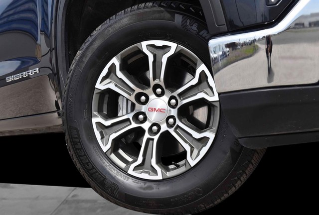 GMC Sierra 1500 Vehicle Image 03